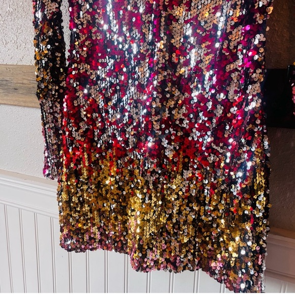H:ours sequin plunge mini dress - Picture 2 of 5
